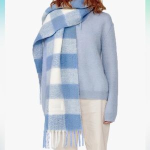 Blue Checkered Chunky Scarf